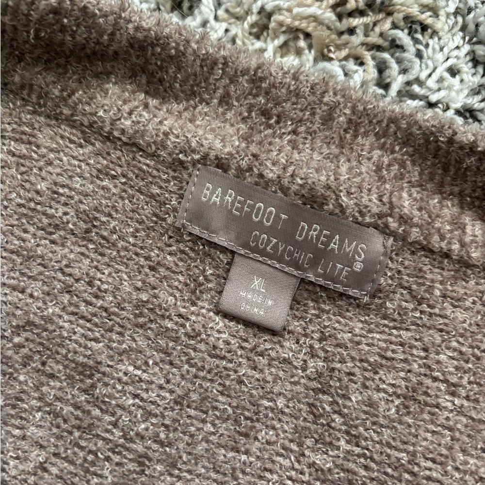 Barefoot Dreams cardigan. - Picture 2 of 2